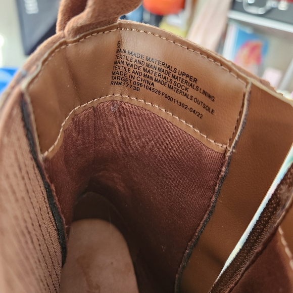 Brown Ankle Boots Low Heel - Picture 3 of 6